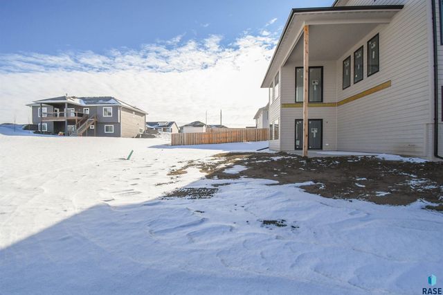 1504 W Bennett Dr Drive, Brandon, SD 57005