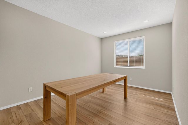 2343 Sandra Loop NE, Rio Rancho, NM 87144