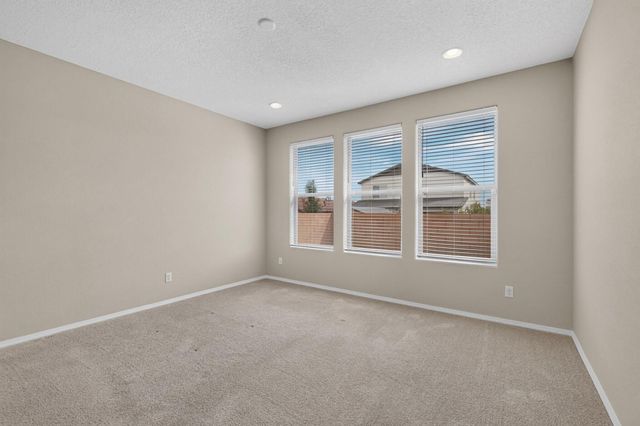 2343 Sandra Loop NE, Rio Rancho, NM 87144