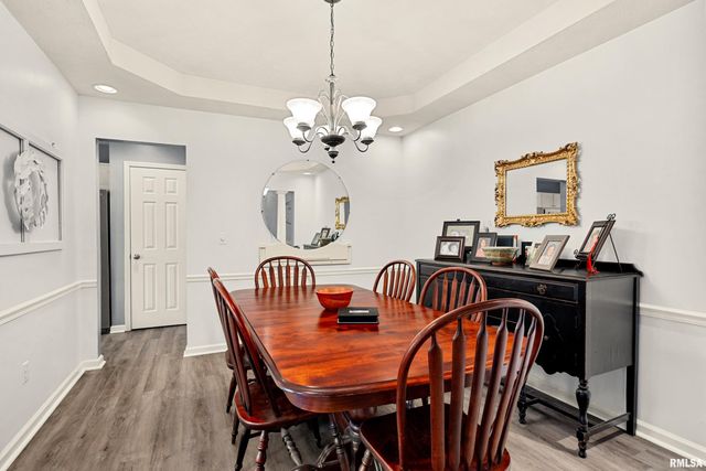 1950 ENGLISH OAK, Washington, IL 61571