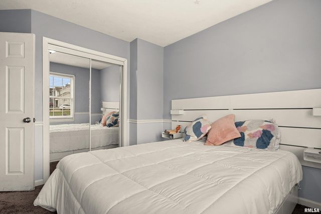 1950 ENGLISH OAK, Washington, IL 61571