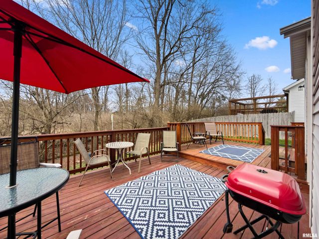 1950 ENGLISH OAK, Washington, IL 61571