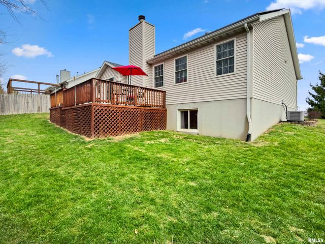 1950 ENGLISH OAK, Washington, IL 61571