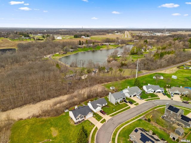 1950 ENGLISH OAK, Washington, IL 61571