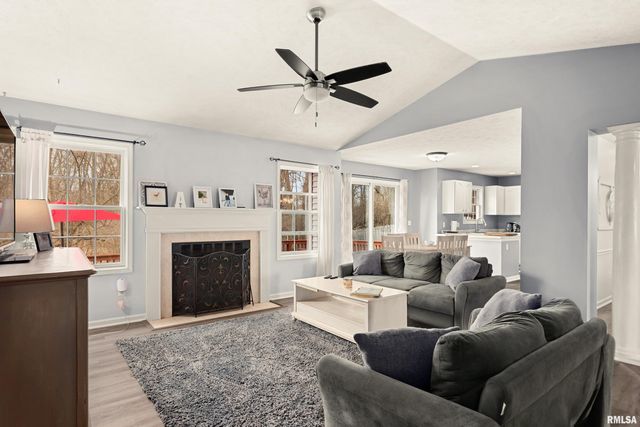 1950 ENGLISH OAK, Washington, IL 61571