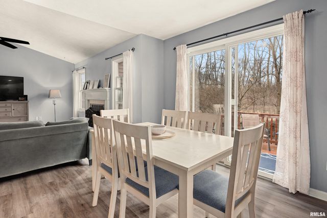 1950 ENGLISH OAK, Washington, IL 61571