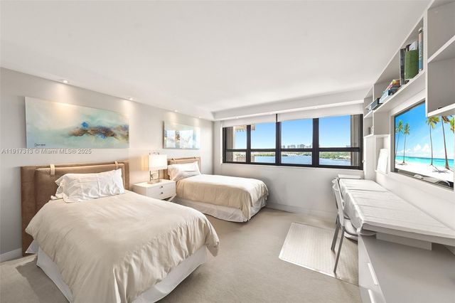 1 Grove Isle Dr A910, Miami, FL 33133