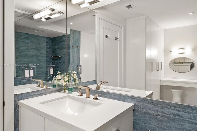 1 Grove Isle Dr A910, Miami, FL 33133