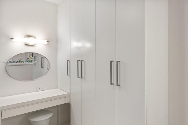 1 Grove Isle Dr A910, Miami, FL 33133