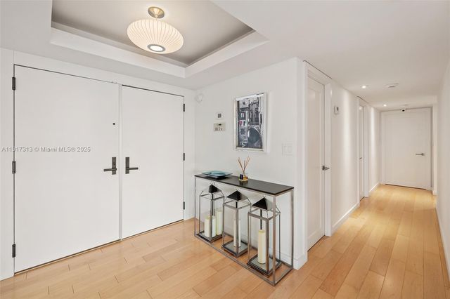 1 Grove Isle Dr A910, Miami, FL 33133