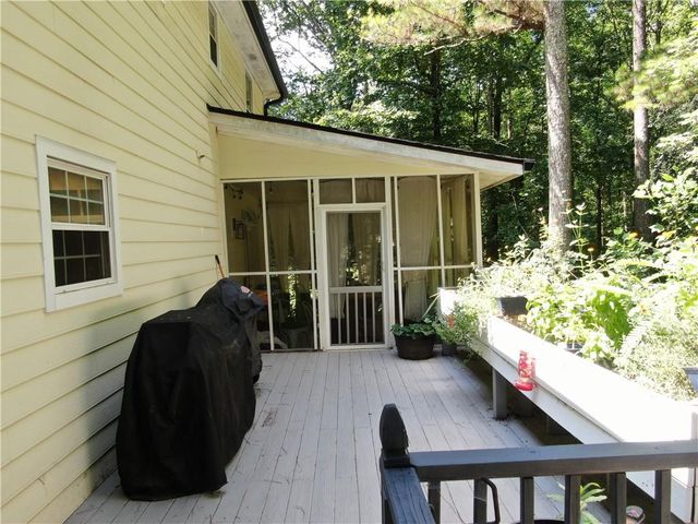 3155 Laura Lane, Douglasville, GA 30135