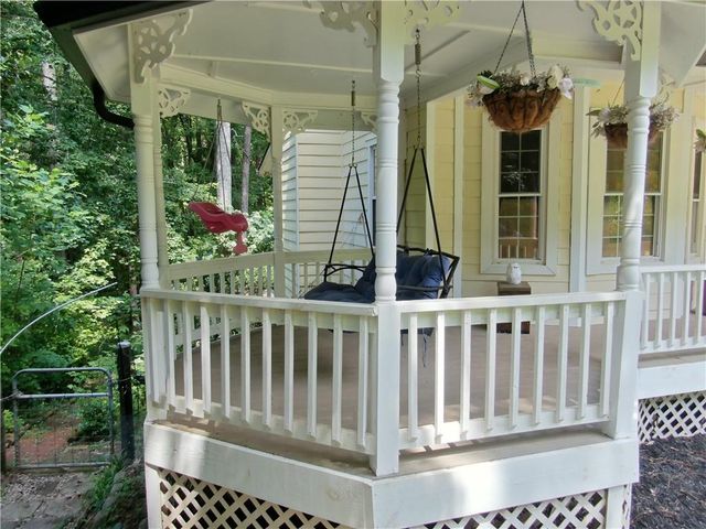 3155 Laura Lane, Douglasville, GA 30135