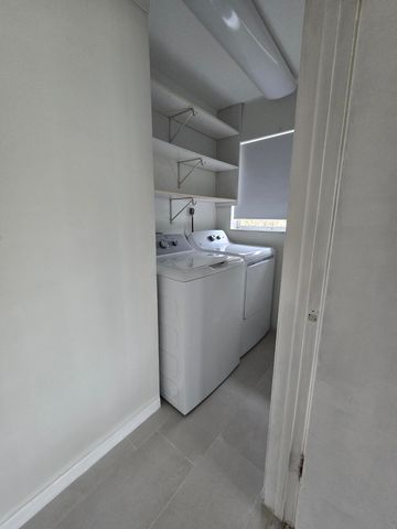 800 Ibis Way 1, North Palm Beach, FL 33408
