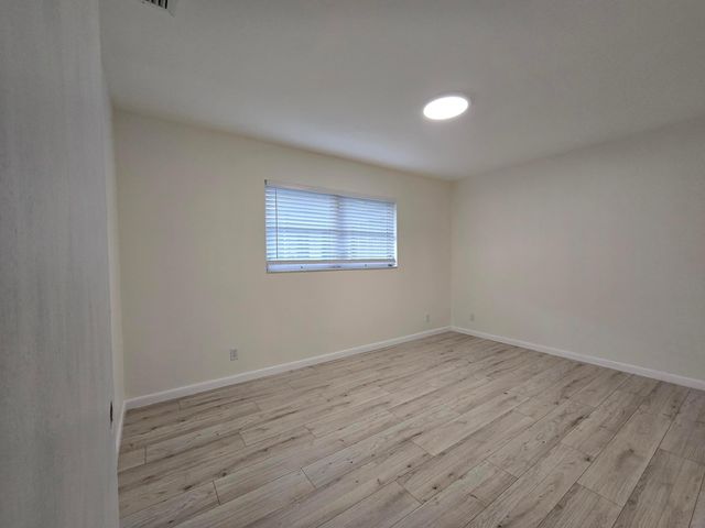 800 Ibis Way 1, North Palm Beach, FL 33408