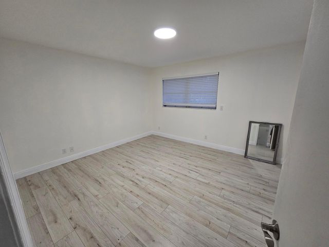800 Ibis Way 1, North Palm Beach, FL 33408