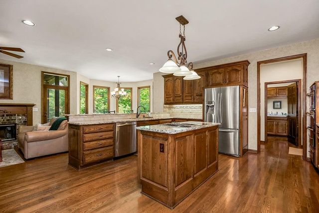 18702 W 64th Street, Shawnee, KS 66218