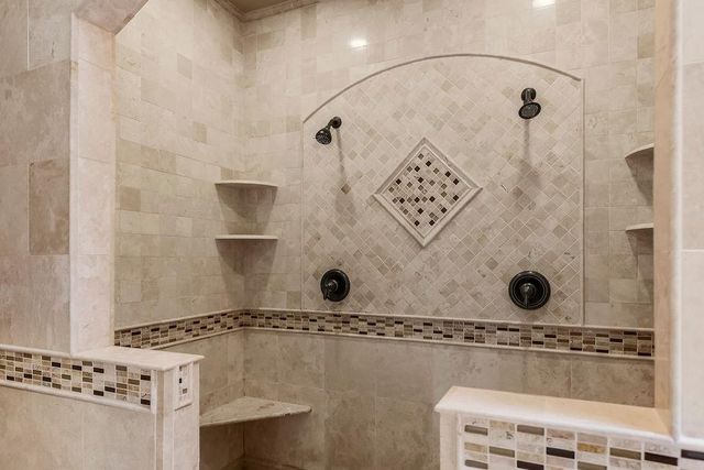 18702 W 64th Street, Shawnee, KS 66218