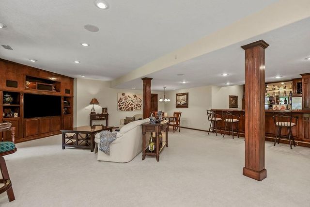 18702 W 64th Street, Shawnee, KS 66218