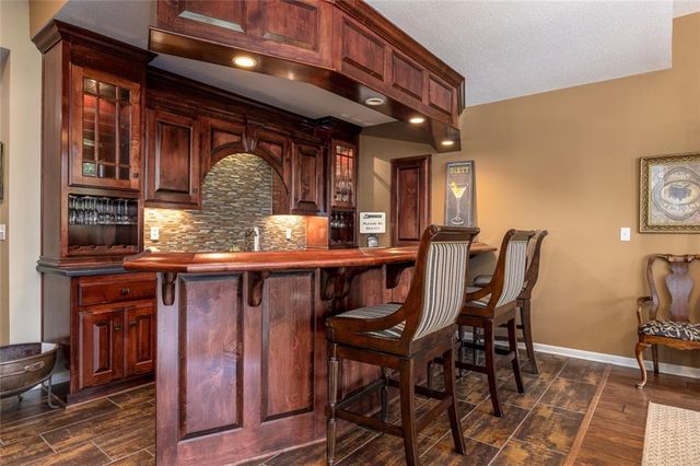 9009 NE 95th Street, Kansas City, MO 64157