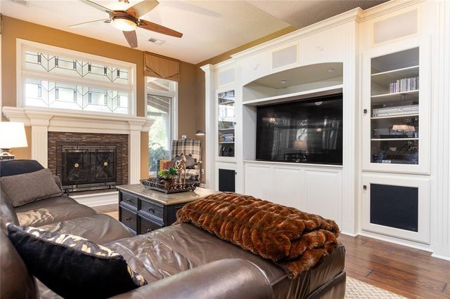9009 NE 95th Street, Kansas City, MO 64157