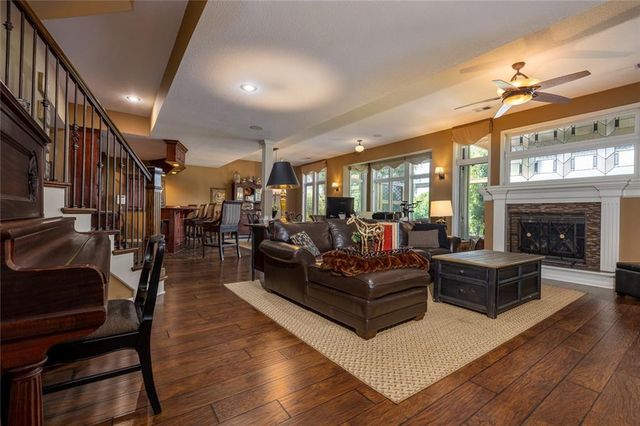 9009 NE 95th Street, Kansas City, MO 64157