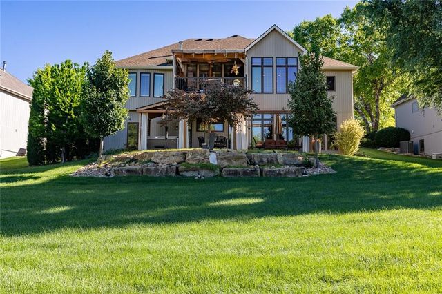 9009 NE 95th Street, Kansas City, MO 64157