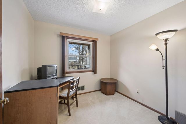 5526 Unity Avenue N, Crystal, MN 55429