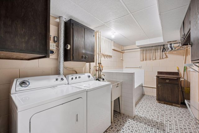 5526 Unity Avenue N, Crystal, MN 55429