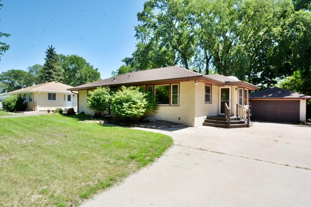 5526 Unity Avenue N, Crystal, MN 55429