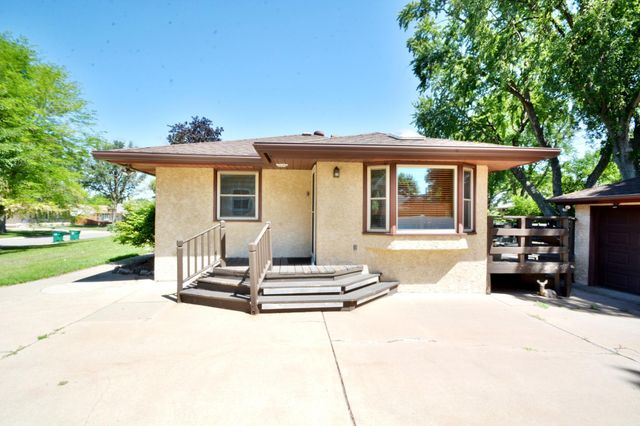 5526 Unity Avenue N, Crystal, MN 55429
