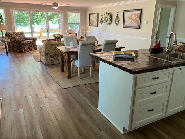2222 Lakeshore Drive, Manning, SC 29102