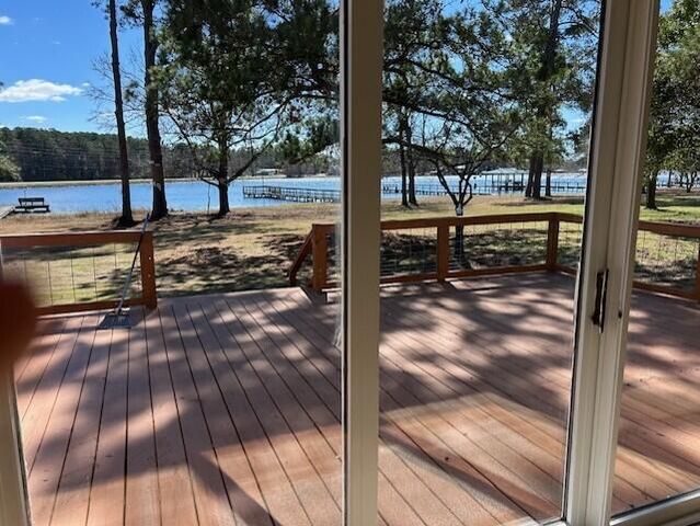 2222 Lakeshore Drive, Manning, SC 29102