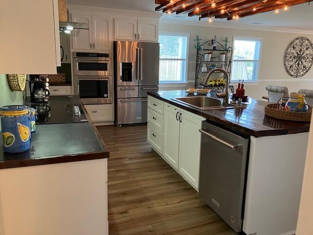 2222 Lakeshore Drive, Manning, SC 29102