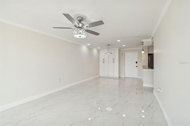 2302 S MANHATTAN AVENUE 213, Tampa, FL 33629