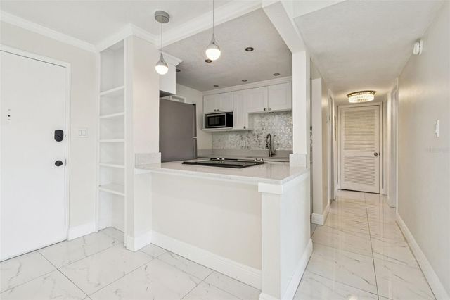 2302 S MANHATTAN AVENUE 213, Tampa, FL 33629