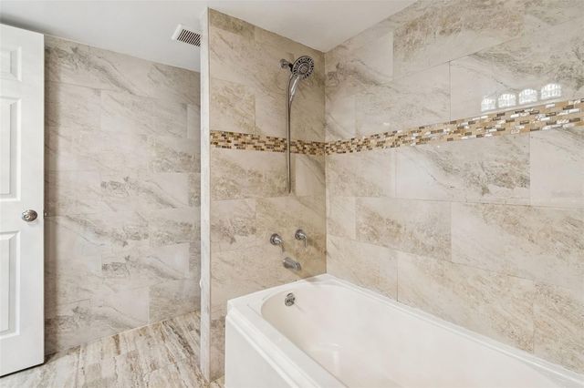 2302 S MANHATTAN AVENUE 213, Tampa, FL 33629