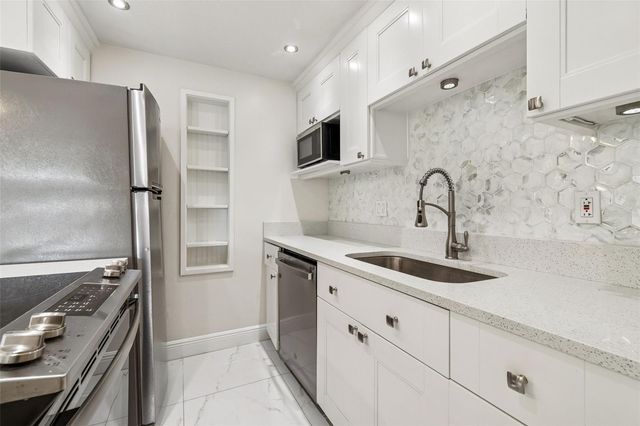 2302 S MANHATTAN AVENUE 213, Tampa, FL 33629