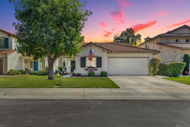 2221 Orange Grove Pl., Escondido, CA 92027