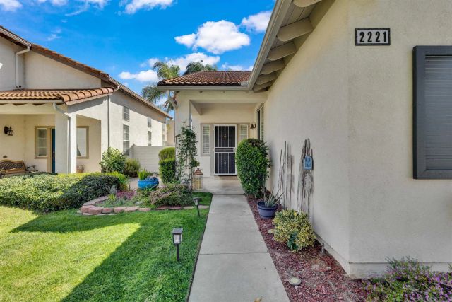 2221 Orange Grove Pl., Escondido, CA 92027