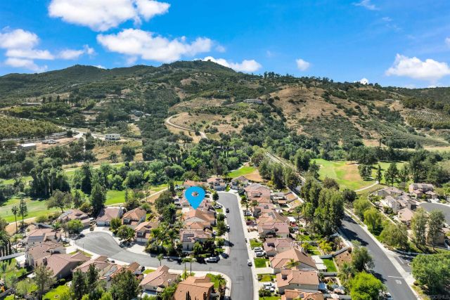 2221 Orange Grove Pl., Escondido, CA 92027