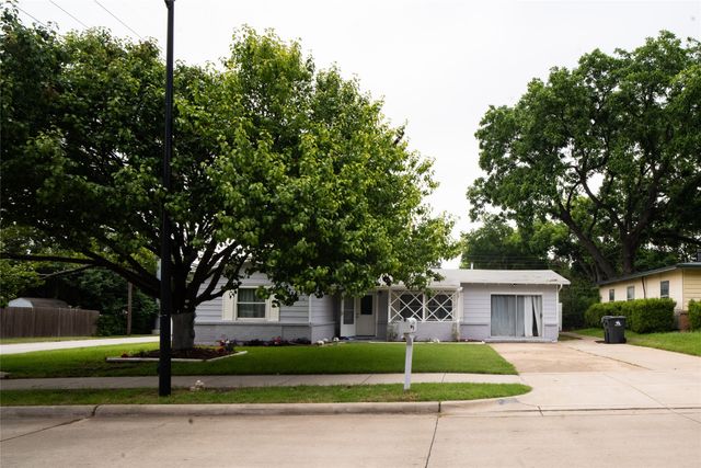 2136 Ridgeway Street, Arlington, TX 76010