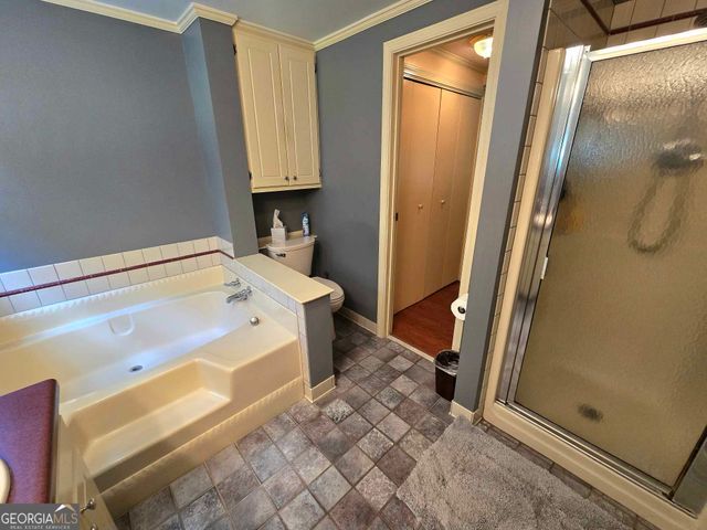 2950 Broadnax Drive, Loganville, GA 30052
