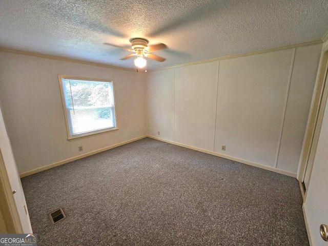 2950 Broadnax Drive, Loganville, GA 30052