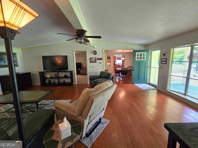 2950 Broadnax Drive, Loganville, GA 30052