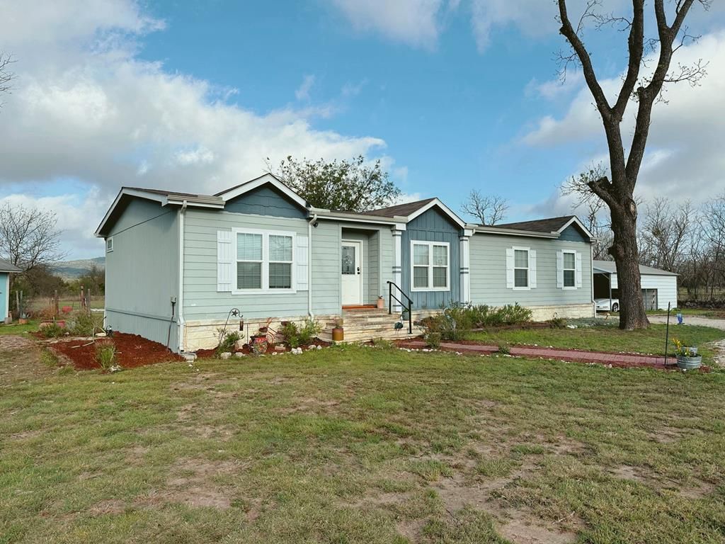 5200 RR 1120, Rio Frio, TX 78879