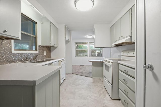 110 MAPLE DRIVE, Debary, FL 32713