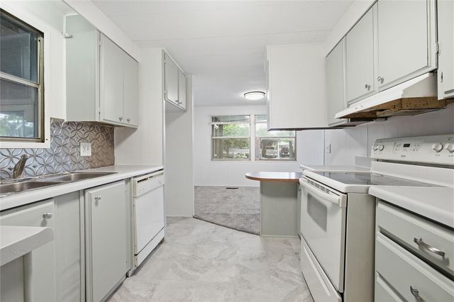 110 MAPLE DRIVE, Debary, FL 32713