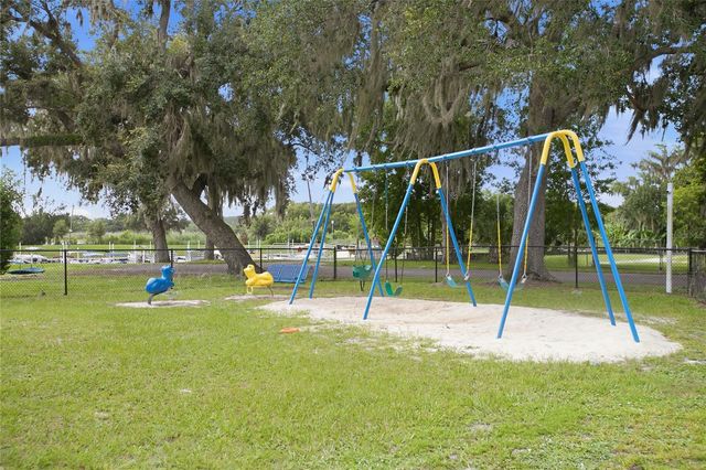 110 MAPLE DRIVE, Debary, FL 32713