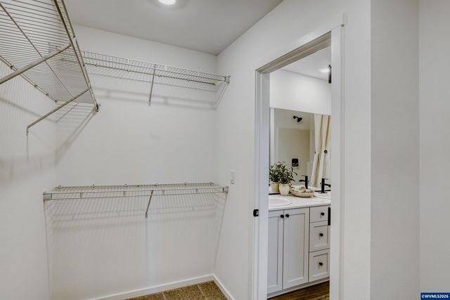 531 Spring Av, Woodburn, OR 97071