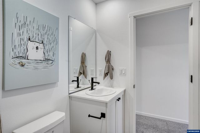 531 Spring Av, Woodburn, OR 97071